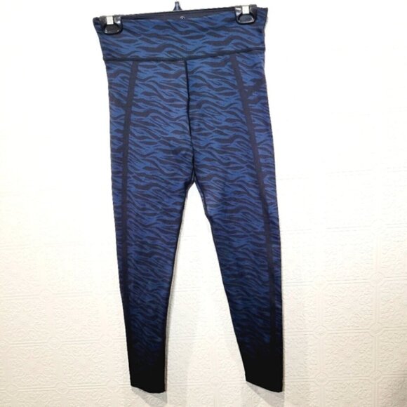 Sweaty Betty Sculpt 7/8 yoga leggings - Picture 2 of 7